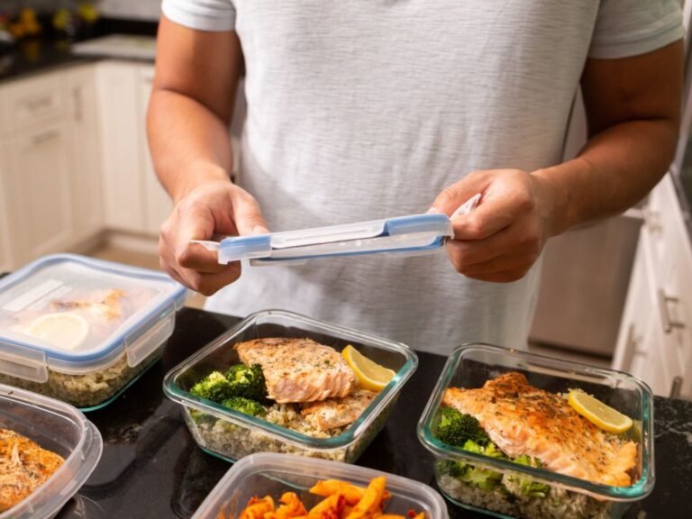 The Ultimate Guide to College Dorm Room Meal Prep